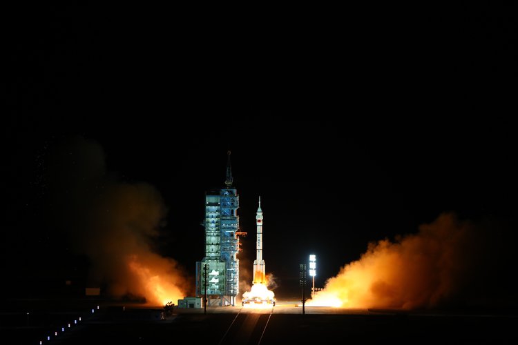 神舟飞船发射时间,神舟飞船发射时间是怎么确定的