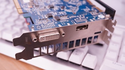显卡的作用是什么,显卡的作用是什么,为什么那么贵